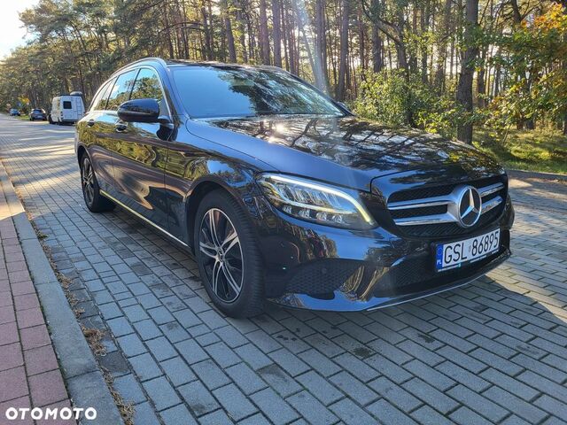 Мерседес Ц-Клас 2019 у Європі на Automoto.ua Чорний Мерседес Ц-Клас, об'ємом двигуна 1 л та пробігом 166 тис. км за 20073 $, фото 31 на Automoto.ua