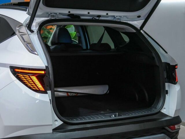 Хендай Туксон 2021 у Європі на Automoto.ua Білий Хендай Туксон, об'ємом двигуна 1.6 л та пробігом 48 тис. км за 36038 $, фото 13 на Automoto.ua