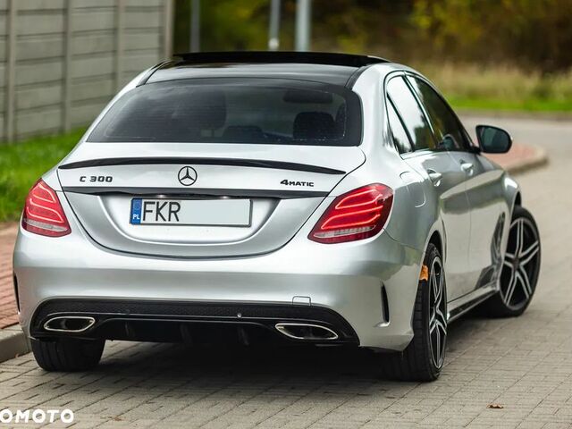 Мерседес Ц-Класс 2015 в Европе на Automoto.ua Серый Мерседес Ц-Класс, объемом двигателя 1 л и пробегом 136 тыс. км за 19347 $, фото 17 на Automoto.ua