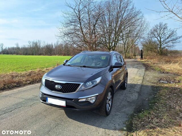 Киа Sportage, объемом двигателя 1.59 л и пробегом 73 тыс. км за 11879 $, фото 2 на Automoto.ua