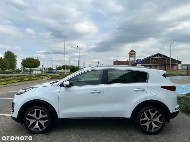 Кіа Sportage, об'ємом двигуна 1.59 л та пробігом 78 тис. км за 15097 $, фото 7 на Automoto.ua