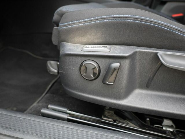 Фольксваген Пассат Вариант 2021 в Европе на Automoto.ua Серый Фольксваген Пассат Вариант, объемом двигателя 1.4 л и пробегом 141 тыс. км за 19355 $, фото 17 на Automoto.ua