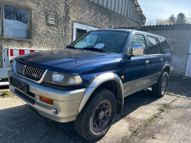 Міцубісі Паджеро 1999 у Європі на Automoto.ua Синій Міцубісі Паджеро, об'ємом двигуна 2.97 л та пробігом 250 тис. км за 1750 $, фото 1 на Automoto.ua