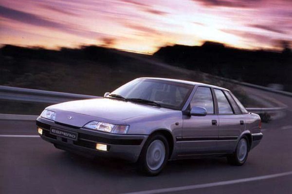 Дэу Эсперо, Седан 1995 - 1999 1.5 i 16V (90)