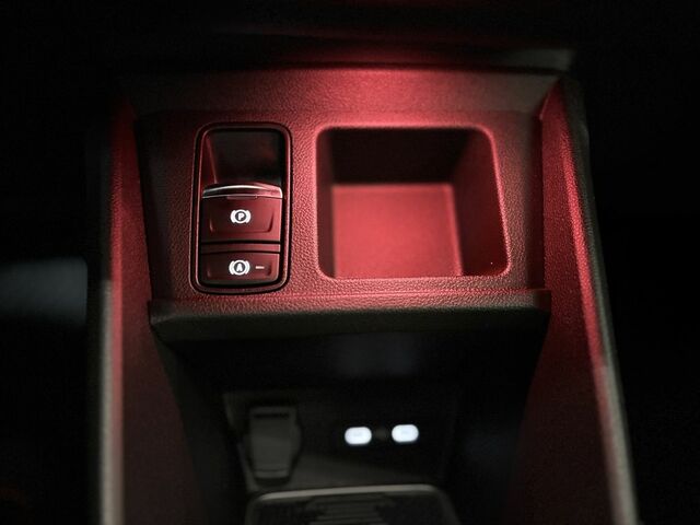 Рено R 4 2025 в Европе на Automoto.ua Серый Рено R 4, объемом двигателя 0 л и пробегом 10 тыс. км за 41438 $, фото 10 на Automoto.ua