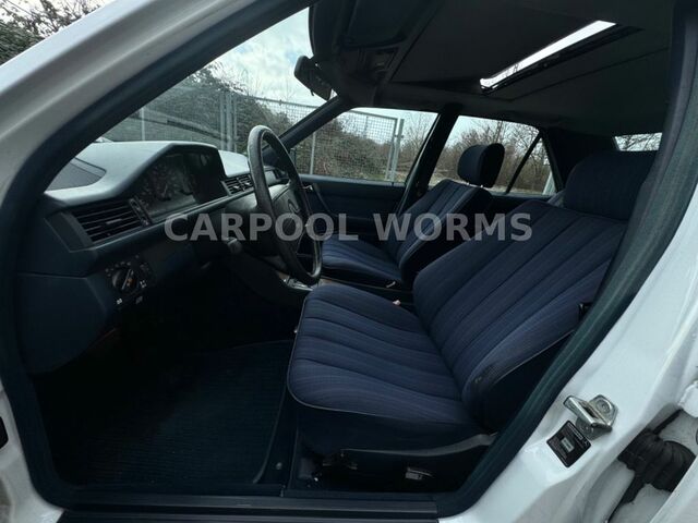 Мерседес 200 1988 в Европе на Automoto.ua Белый Мерседес 200, объемом двигателя 1.98 л и пробегом 196 тыс. км за 8841 $, фото 13 на Automoto.ua