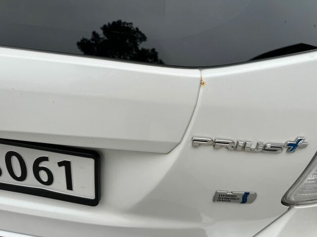 Білий Тойота Prius Plus, об'ємом двигуна 0 л та пробігом 410 тис. км за 12035 $, фото 9 на Automoto.ua