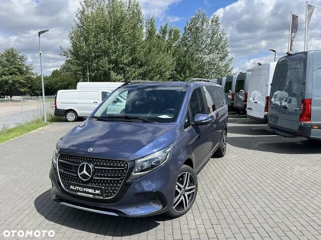 Мерседес В-Класс 2025 в Европе на Automoto.ua Синий Мерседес В-Класс, объемом двигателя 1 л и пробегом 5 тыс. км за 104028 $, фото 1 на Automoto.ua