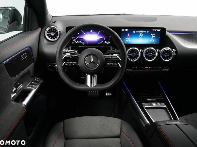 Мерседес ГЛА-Клас 2025 у Європі на Automoto.ua Чорний Мерседес ГЛА-Клас, об'ємом двигуна 1 л та пробігом 1 тис. км за 48176 $, фото 11 на Automoto.ua
