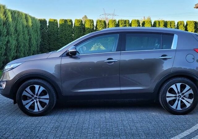 Киа Sportage, объемом двигателя 1.69 л и пробегом 171 тыс. км за 8834 $, фото 3 на Automoto.ua