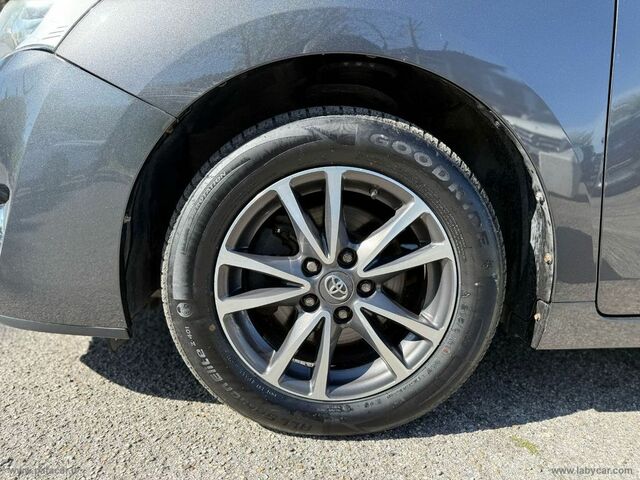 Тойота Версо 2015 у Європі на Automoto.ua Чорний Тойота Версо, об'ємом двигуна 1.6 л та пробігом 175 тис. км за 10025 $, фото 6 на Automoto.ua