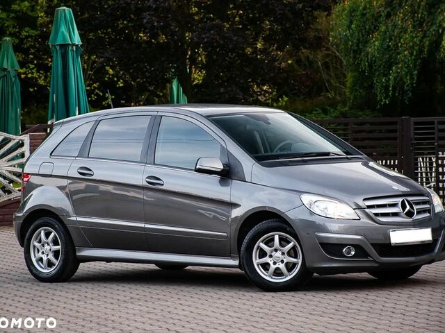 Мерседес Б-класс 2009 в Европе на Automoto.ua Серый Мерседес Б-класс, объемом двигателя 1 л и пробегом 219 тыс. км за 4819 $, фото 6 на Automoto.ua