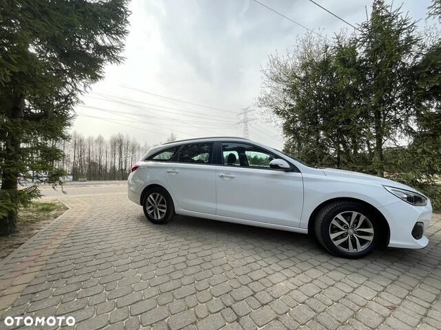 Хендай i30, объемом двигателя 1.6 л и пробегом 126 тыс. км за 10691 $, фото 7 на Automoto.ua