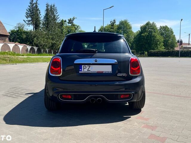 Міні Cooper S, об'ємом двигуна 2 л та пробігом 185 тис. км за 11037 $, фото 4 на Automoto.ua