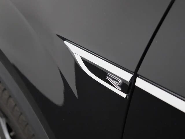 Фольксваген Ті-Рок 2025 у Європі на Automoto.ua Чорний Фольксваген Ті-Рок, об'ємом двигуна 1.5 л та пробігом 26 тис. км за 46045 $, фото 10 на Automoto.ua