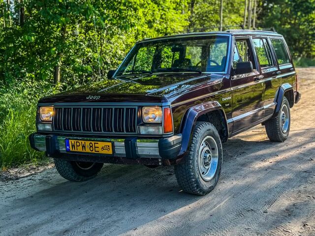 Джип Cherokee, об'ємом двигуна 3.96 л та пробігом 170 тис. км за 11210 $, фото 5 на Automoto.ua