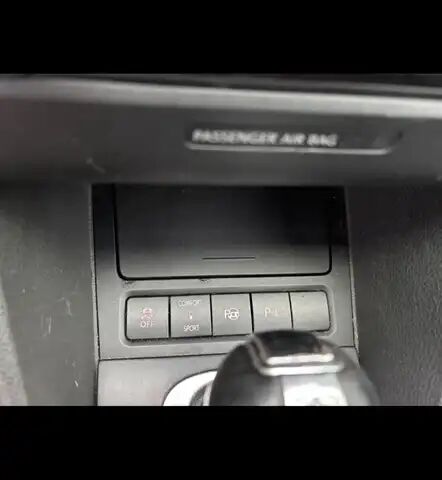 Фольксваген Гольф 2010 у Європі на Automoto.ua Чорний Фольксваген Гольф, об'ємом двигуна 1.97 л та пробігом 257 тис. км за 9055 $, фото 7 на Automoto.ua