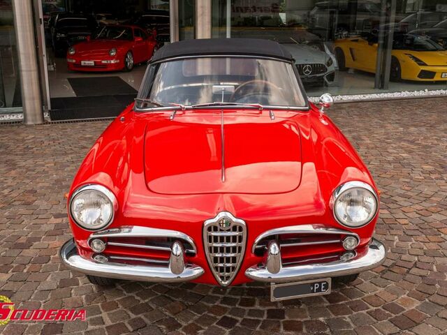 Червоний Альфа Ромео Giulietta, об'ємом двигуна 1.29 л та пробігом 1 тис. км за 81788 $, фото 7 на Automoto.ua