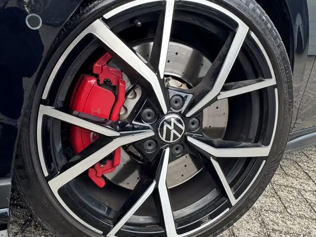 Фольксваген Гольф 2021 в Европе на Automoto.ua Черный Фольксваген Гольф, объемом двигателя 1.98 л и пробегом 73 тыс. км за 43279 $, фото 13 на Automoto.ua