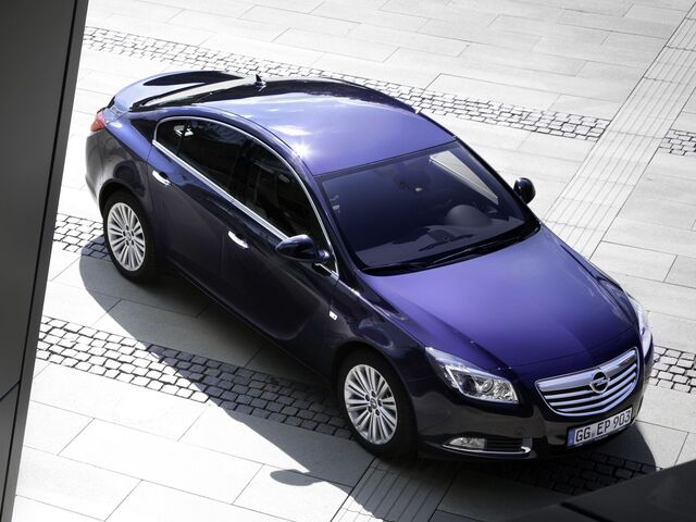 Опель Інсігнія, Седан 2008 - н.в. Sedan 2.0 Turbo