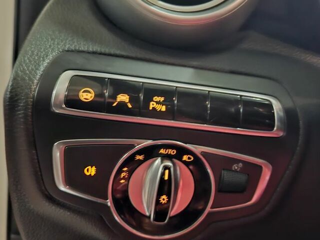 Мерседес Ц-Класс 2015 в Европе на Automoto.ua Белый Мерседес Ц-Класс, объемом двигателя 3 л и пробегом 191 тыс. км за 88900 $, фото 32 на Automoto.ua