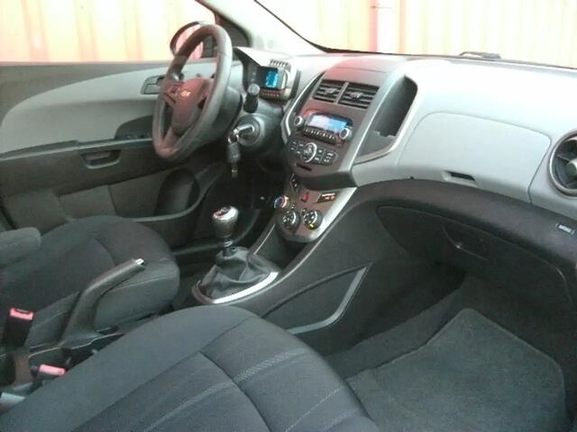 Шевроле Авео 2012 в Европе на Automoto.ua Черный Шевроле Авео, объемом двигателя 1.4 л и пробегом 193 тыс. км за 4021 $, фото 5 на Automoto.ua