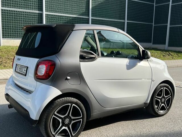 Смарт Fortwo, об'ємом двигуна 1 л та пробігом 94 тис. км за 10475 $, фото 2 на Automoto.ua