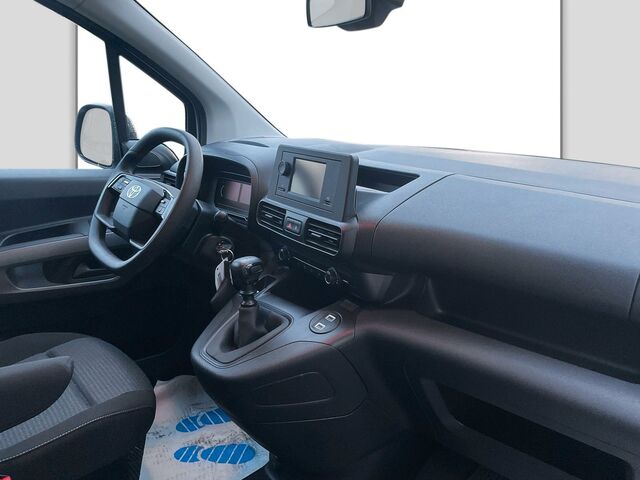 Тойота Proace Verso 2025 у Європі на Automoto.ua Тойота Proace Verso, об'ємом двигуна 1.2 л та пробігом 2 тис. км за 21900 $, фото 6 на Automoto.ua