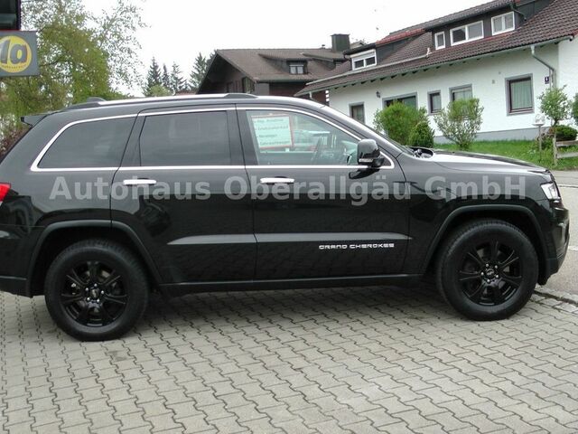 Чорний Джип Grand Cherokee, об'ємом двигуна 2.99 л та пробігом 142 тис. км за 19214 $, фото 3 на Automoto.ua