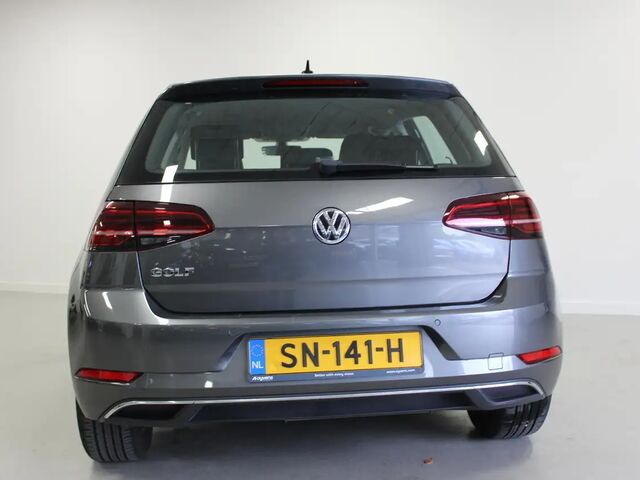 Фольксваген Гольф 2018 в Европе на Automoto.ua Серый Фольксваген Гольф, объемом двигателя 1.6 л и пробегом 67 тыс. км за 23212 $, фото 5 на Automoto.ua