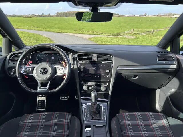 Фольксваген Гольф 2017 у Європі на Automoto.ua Чорний Фольксваген Гольф, об'ємом двигуна 1.98 л та пробігом 128 тис. км за 26821 $, фото 9 на Automoto.ua