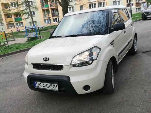 Кіа Soul, об'ємом двигуна 1.58 л та пробігом 235 тис. км за 3672 $, фото 1 на Automoto.ua