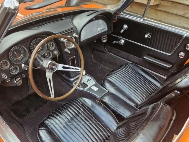 Шевроле Корвет 1962 в Европе на Automoto.ua Оранжевый Шевроле Корвет, объемом двигателя 0 л и пробегом 53 тыс. км за 61876 $, фото 5 на Automoto.ua