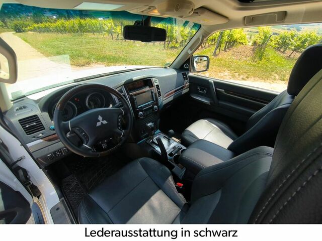 Міцубісі Паджеро 2016 у Європі на Automoto.ua Білий Міцубісі Паджеро, об'ємом двигуна 3.2 л та пробігом 51 тис. км за 41884 $, фото 8 на Automoto.ua