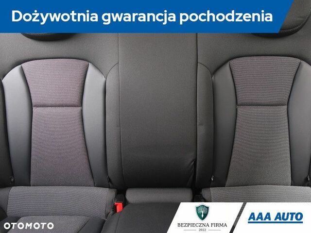 Ауді A1, об'ємом двигуна 1.6 л та пробігом 122 тис. км за 9719 $, фото 10 на Automoto.ua