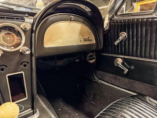 Шевроле Корвет 1962 в Европе на Automoto.ua Оранжевый Шевроле Корвет, объемом двигателя 0 л и пробегом 53 тыс. км за 61876 $, фото 9 на Automoto.ua