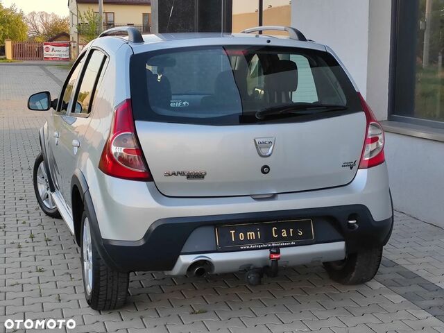 Дачія Sandero StepWay, об'ємом двигуна 1.6 л та пробігом 161 тис. км за 3996 $, фото 1 на Automoto.ua