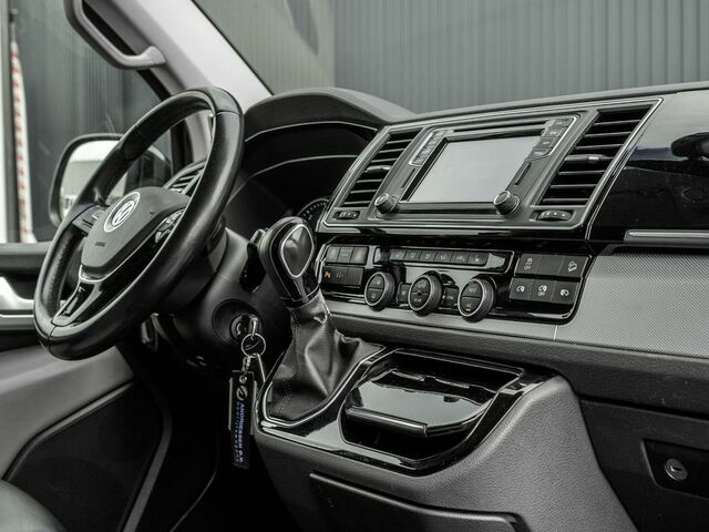 Фольксваген Transporter T6 2018 в Европе на Automoto.ua Черный Фольксваген Transporter T6, объемом двигателя 1.97 л и пробегом 186 тыс. км за 24864 $, фото 1 на Automoto.ua