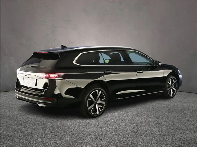 Фольксваген Пассат Варіант 2024 у Європі на Automoto.ua Чорний Фольксваген Пассат Варіант, об'ємом двигуна 1.5 л та пробігом 34 тис. км за 52052 $, фото 9 на Automoto.ua