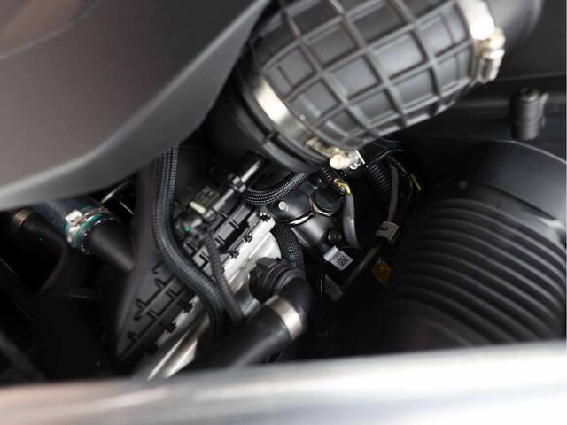 Чорний БМВ Х6, об'ємом двигуна 4.4 л та пробігом 5 тис. км за 178132 $, фото 11 на Automoto.ua