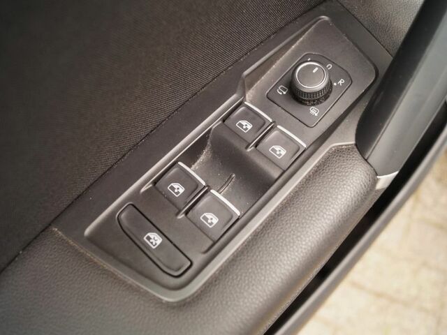 Фольксваген Tiguan Allspace 2019 в Европе на Automoto.ua Серебряный Фольксваген Tiguan Allspace, объемом двигателя 1.97 л и пробегом 166 тыс. км за 19160 $, фото 17 на Automoto.ua