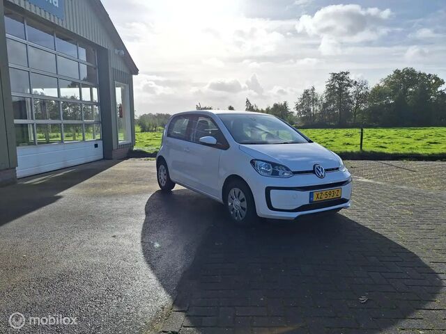 Фольксваген Ап 2019 у Європі на Automoto.ua Білий Фольксваген Ап, об'ємом двигуна 1 л та пробігом 103 тис. км за 10230 $, фото 9 на Automoto.ua