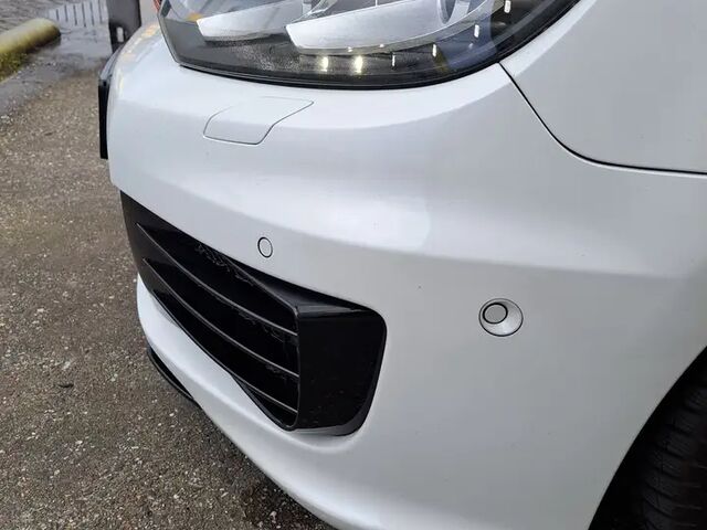 Фольксваген Гольф 2012 у Європі на Automoto.ua Білий Фольксваген Гольф, об'ємом двигуна 1.98 л та пробігом 207 тис. км за 16189 $, фото 6 на Automoto.ua