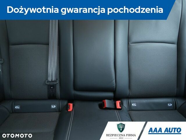 Тойота Авенсіс, об'ємом двигуна 2 л та пробігом 146 тис. км за 12095 $, фото 10 на Automoto.ua