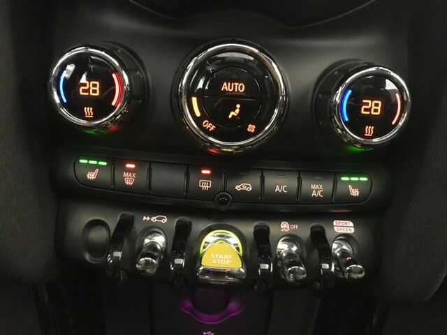 Міні Cooper SE, об'ємом двигуна 0 л та пробігом 30 тис. км за 25907 $, фото 14 на Automoto.ua