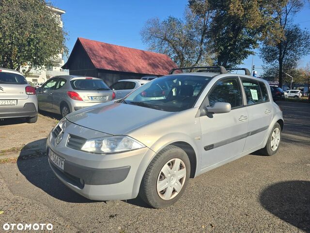 Рено Меган 2004 в Европе на Automoto.ua Серый Рено Меган, объемом двигателя 1 л и пробегом 271 тыс. км за 969 $, фото 1 на Automoto.ua