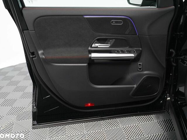Мерседес ГЛА-Клас 2025 у Європі на Automoto.ua Чорний Мерседес ГЛА-Клас, об'ємом двигуна 1 л та пробігом 1 тис. км за 48176 $, фото 9 на Automoto.ua