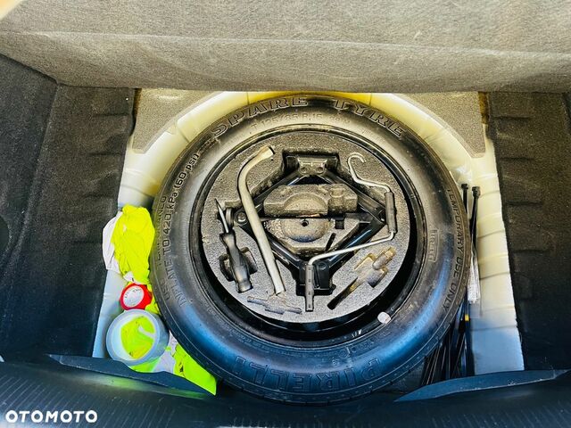 Альфа Ромео Джульетта 2011 в Европе на Automoto.ua Серый Альфа Ромео Джульетта, объемом двигателя 1 л и пробегом 145 тыс. км за 6538 $, фото 15 на Automoto.ua