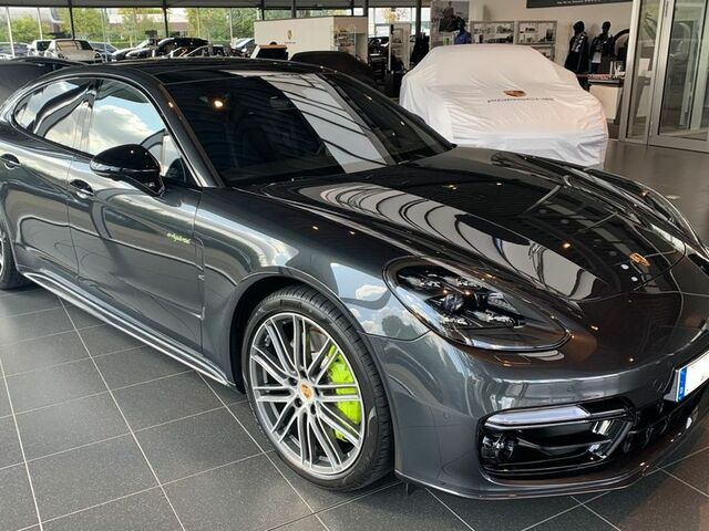 Сірий Порше Panamera, об'ємом двигуна 2.89 л та пробігом 17 тис. км за 99031 $, фото 1 на Automoto.ua