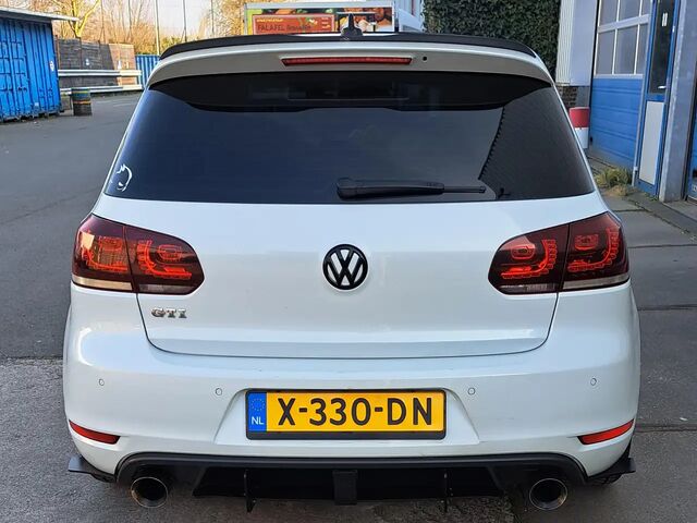 Фольксваген Гольф 2012 у Європі на Automoto.ua Білий Фольксваген Гольф, об'ємом двигуна 1.98 л та пробігом 207 тис. км за 16189 $, фото 4 на Automoto.ua